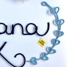 Cargar imagen en el visor de la galería, Guirnalda - Nana Banana 3000