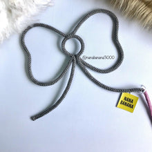 Cargar imagen en el visor de la galería, Lazo - Nana Banana 3000