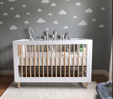 Cargar imagen en el visor de la galería, Pack de Nubes Autoadhesivas - Nana Banana 3000