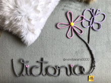 Cargar imagen en el visor de la galería, Flor & Mariposa