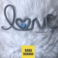 Cargar imagen en el visor de la galería, Love - Nana Banana 3000
